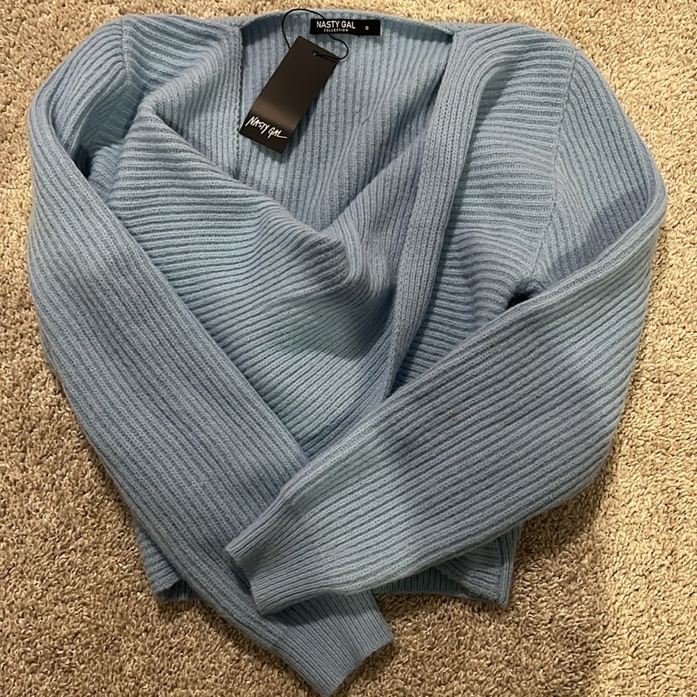 Sweater - Picture 2 of 4